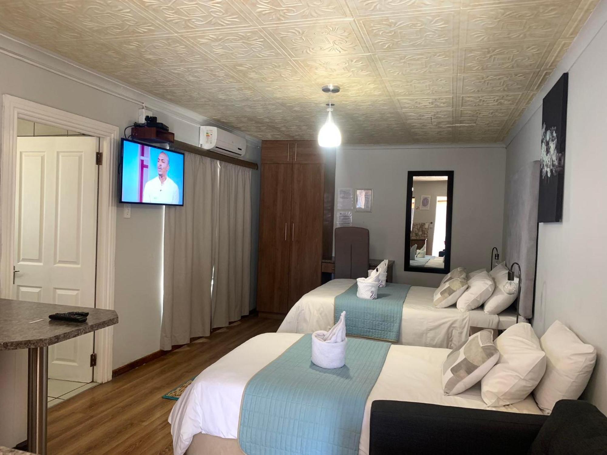 Victoria Oaks Guesthouse Victoria West Bagian luar foto