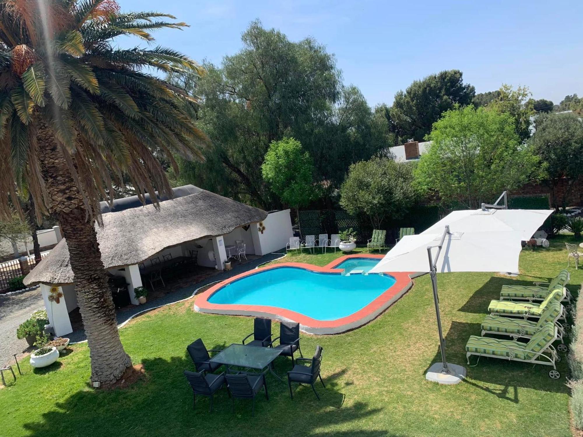 Victoria Oaks Guesthouse Victoria West Bagian luar foto
